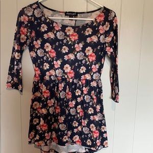 Floral babydoll shirt size small